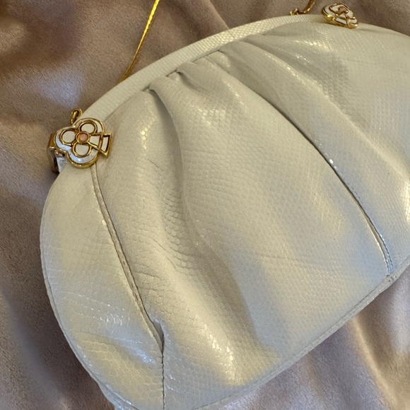 Judith Leiber purse - Picture 5 of 13